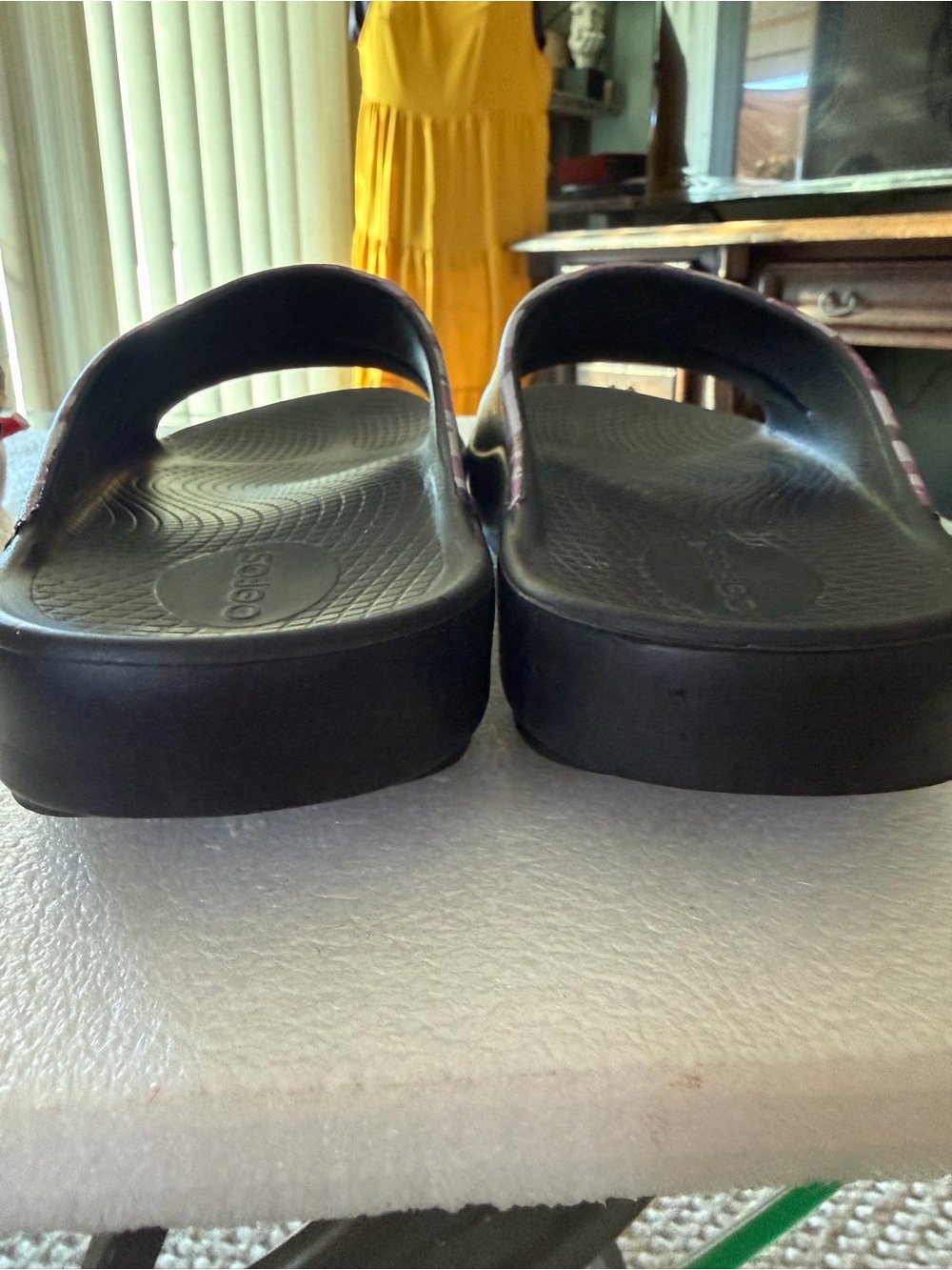 OOFOS Women's Purple Camo Slide Sandals 9 - Picture 6 of 9